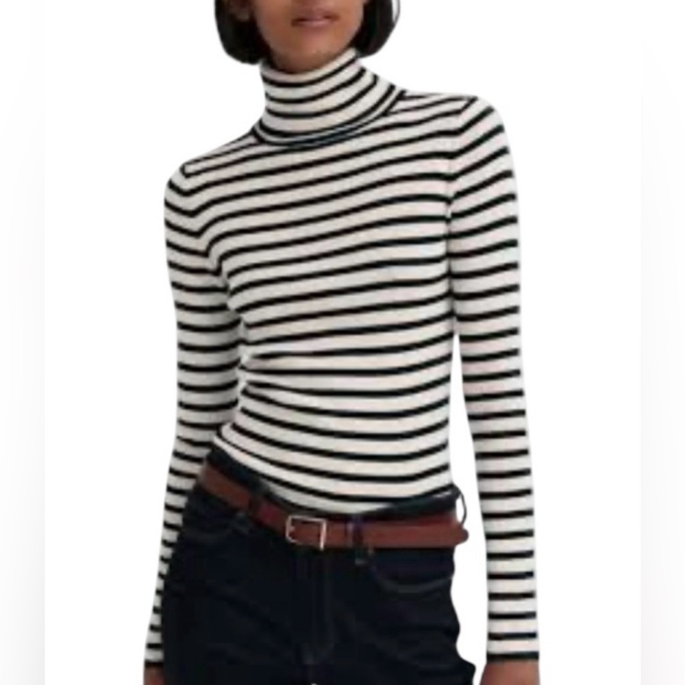 Uniqlo Wool Turtleneck